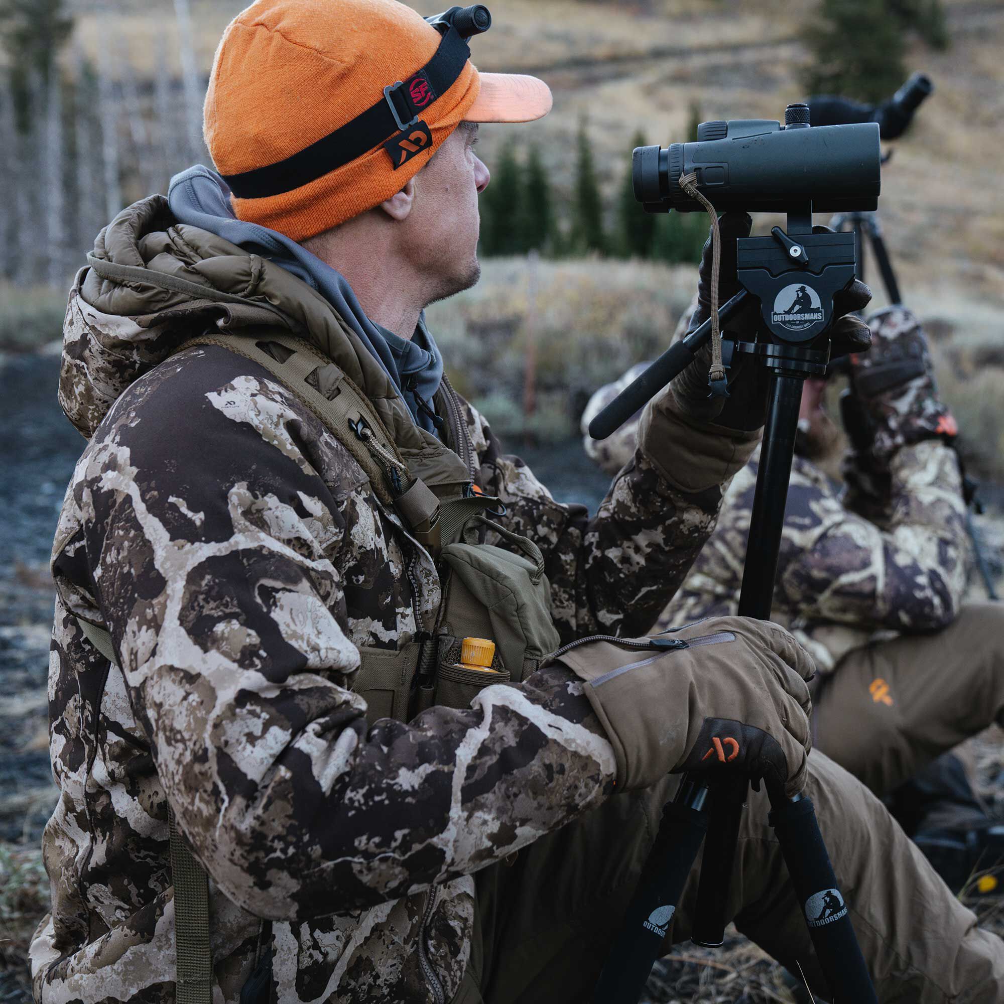 cdn_shop_files_mens-catalyst-softshell-jacket_global_field-2