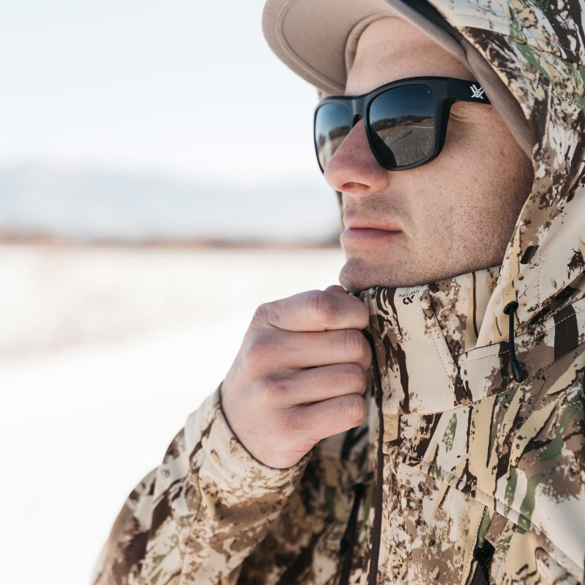 cdn_shop_files_mens-suppressor-hybrid-jacket_global_field2