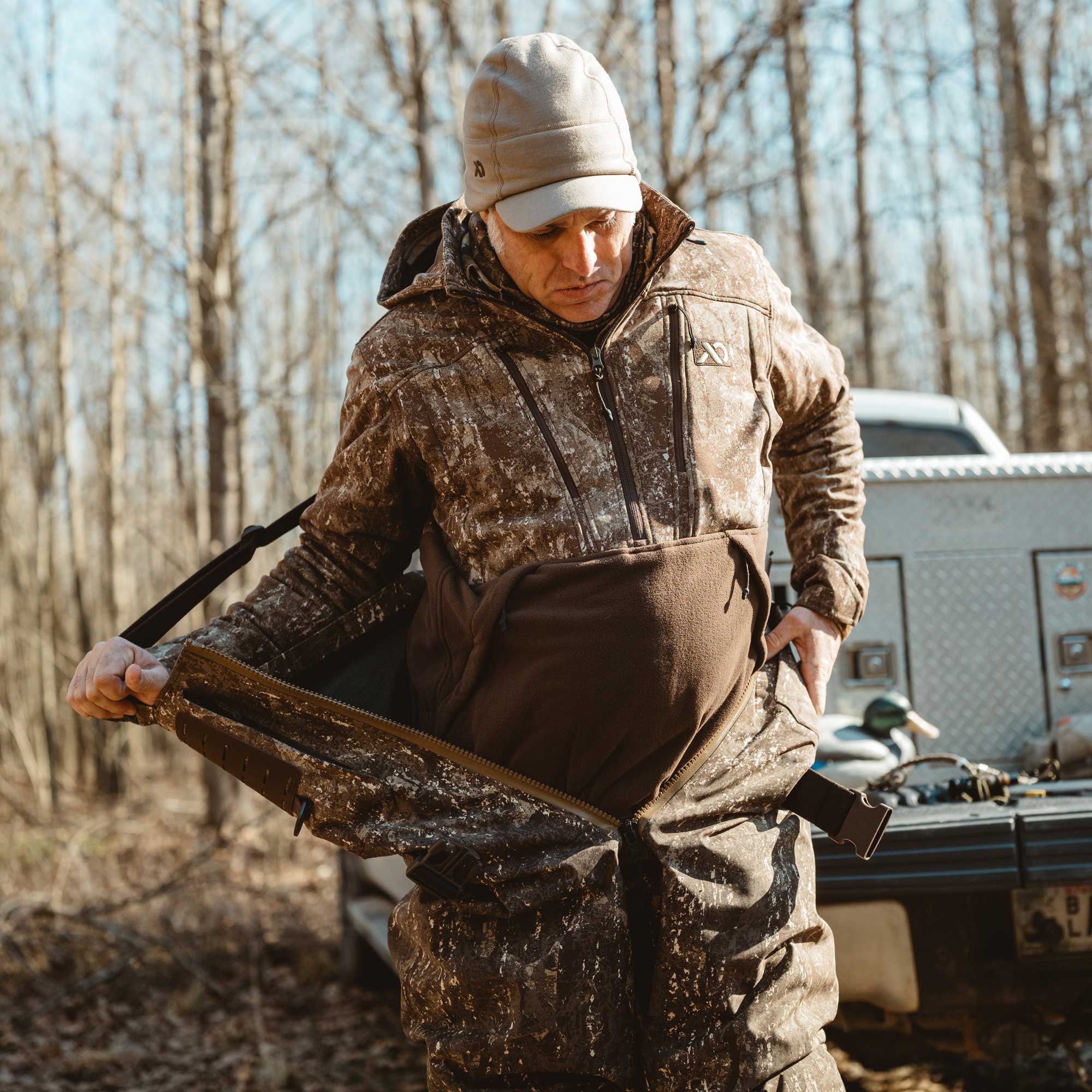cdn_shop_files_mens-suppressor-hybrid-jacket_global_field4
