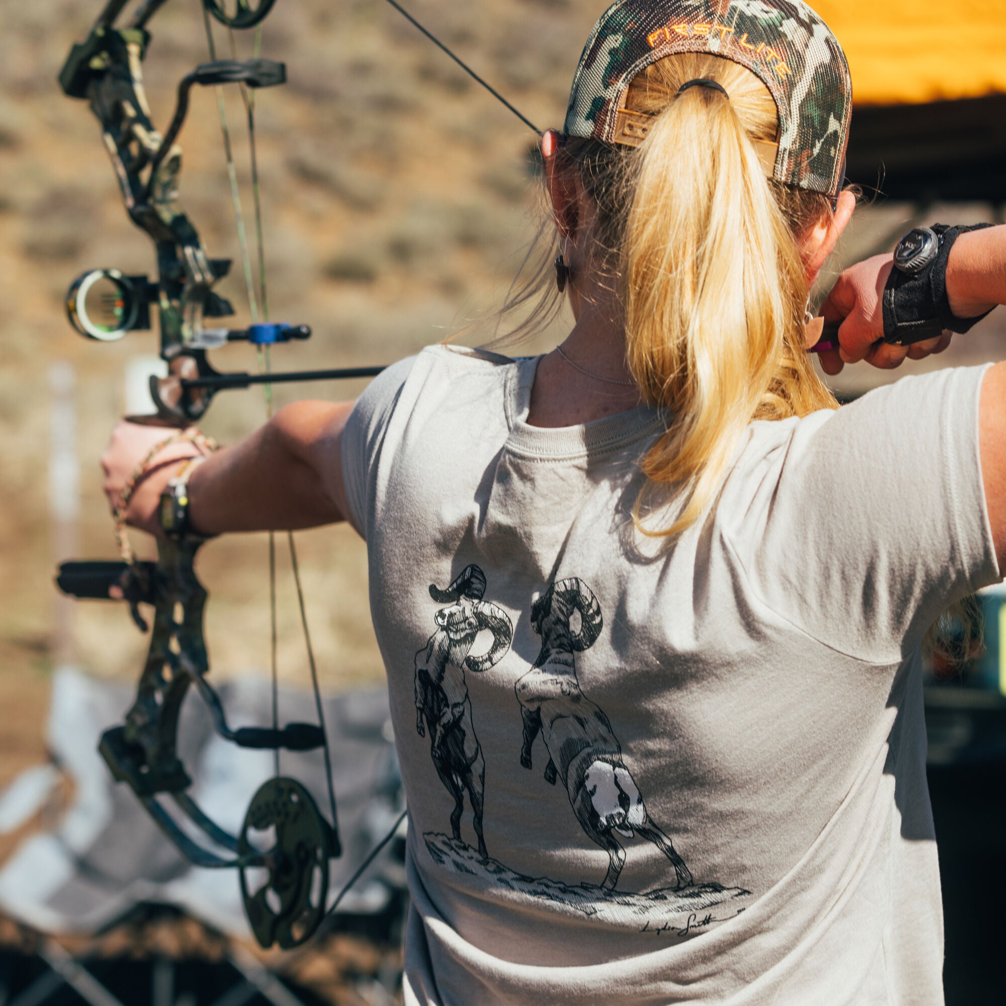 cdn_shop_files_womens-lydia-smith-battle-bighorn-tee-shirt_global_back