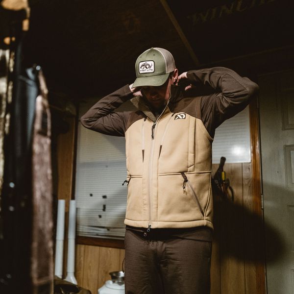 Straightline Field Vest - Image 11